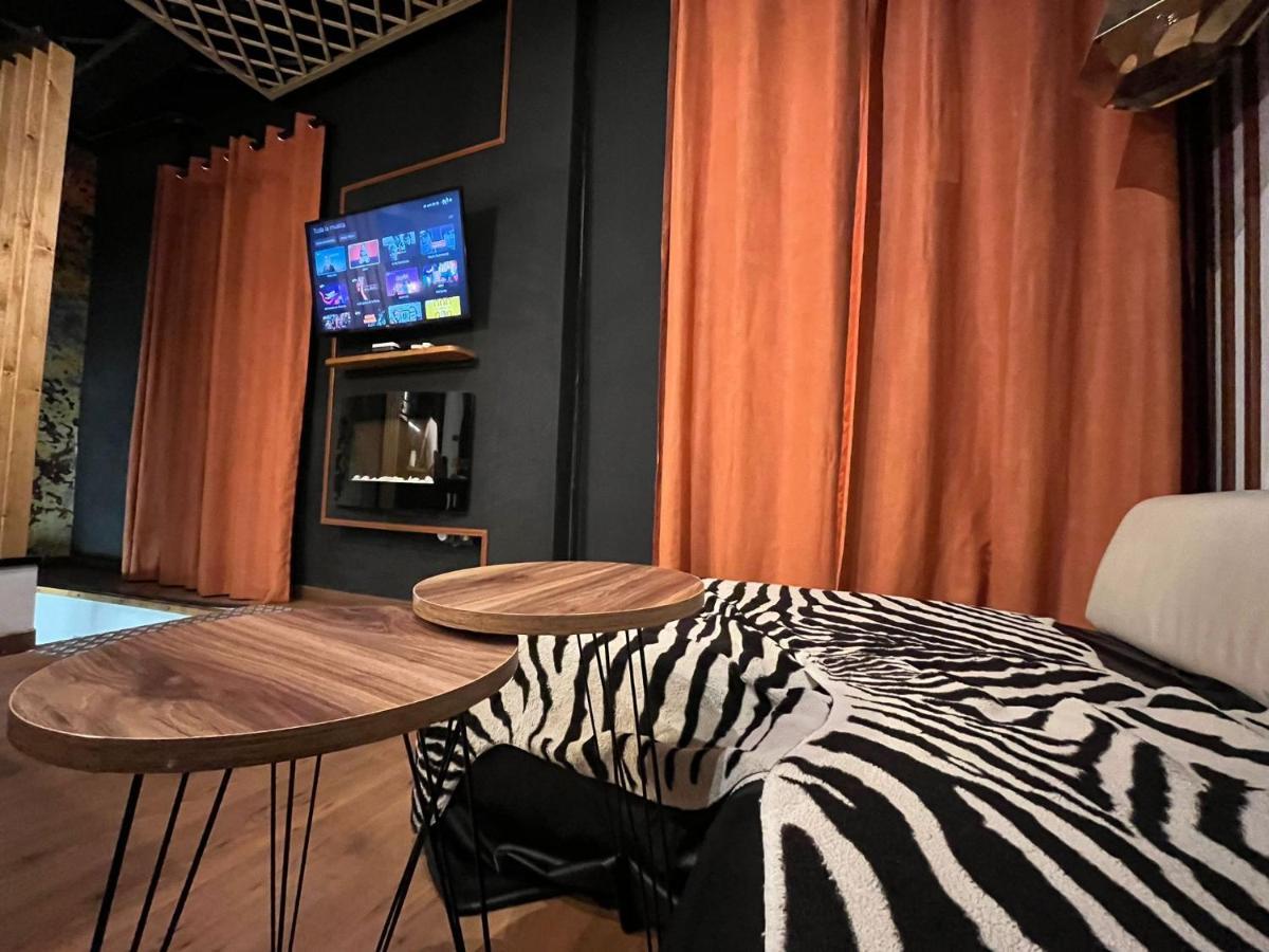 شقة Chic4 Luxury Gran Via مدريد المظهر الخارجي الصورة
